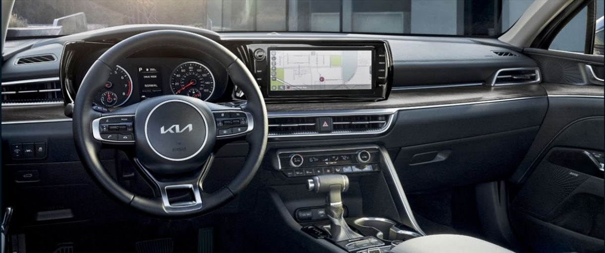 Rent K5 2023 in Dubai