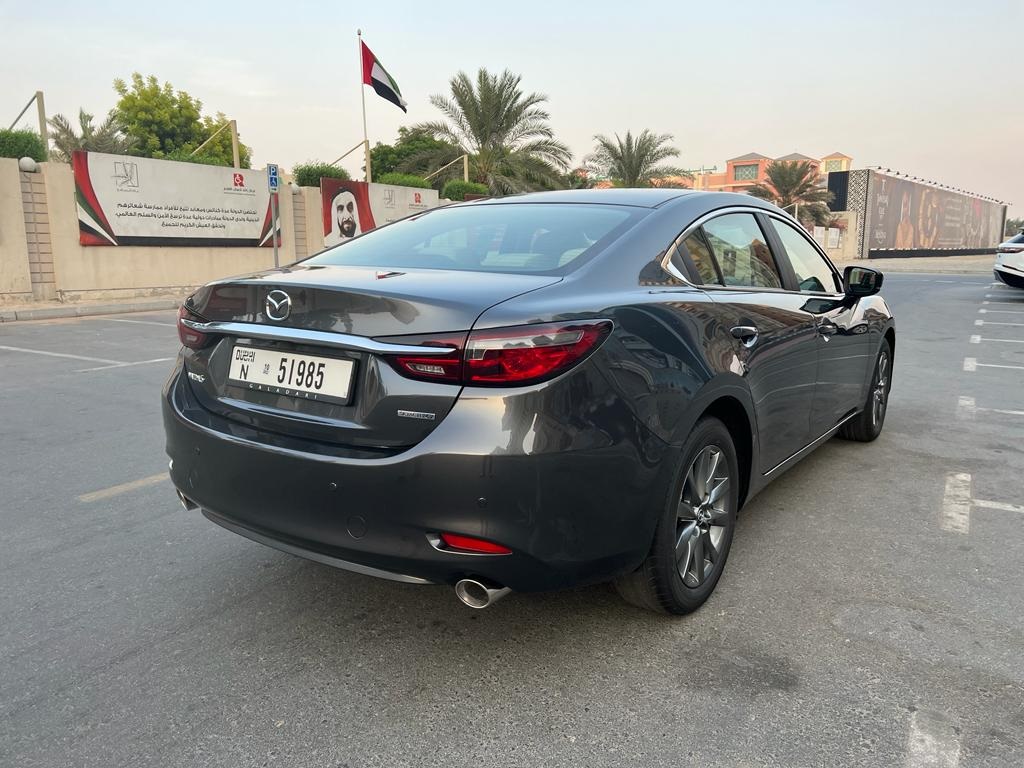 Rent 6 2023 in Dubai